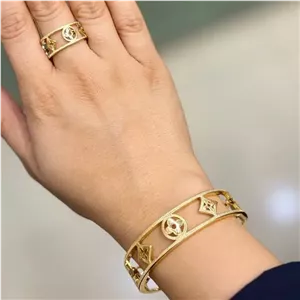 دستبند و انگشتر زنانه و دخترانه آبکاری نقره طرح لویی ویتون LV رنگ ثابت فری سایز کد agy
