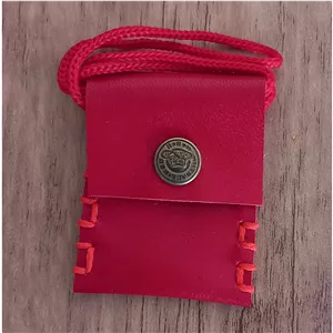  گردنی چرمی و کیف دعا چرم طبیعی قرمز