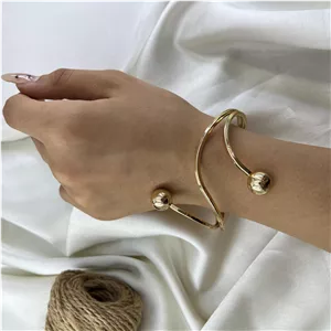 دستبند زنانه بنگل مینیمال مدل توپی