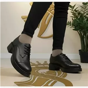 کفش طبی زنانه مدل المیرا کلاسیک رویه چرم صنعتی رنگ مشکی