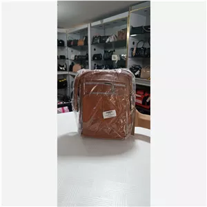 کیف دوشی ودستی اسپورت زنانه و مردانه برند جیپ پس کرایه. لطفاً قبل از ثبت سفارش استعلام موجودی بگیرید 