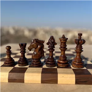 مهره شطرنج چوب گردو مدل یونانی