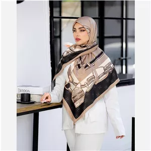 روسری نخی پنبه سیا اسکارف کمربندی