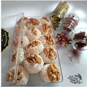 باسلوق گردویی در بسته بندی قلبی تازه و نرم و خوشمزه قلبی