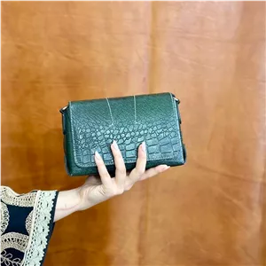کیف زنانه چرم دستی و دوشی شیک