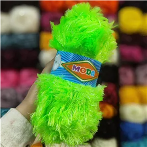 کاموا یوموش رنگ سبز فسفری (100گرمی)