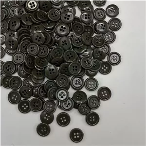 دکمه چهارسوراخ پلاستیکی رنگ سبز صدری (بسته500عددی)