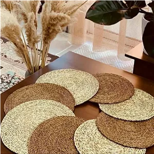فرشینه یا رومیزی حصیری
