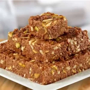 حلوا ارده شیره انگور 300 گرمی چهارمغز