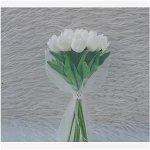 گل عروس شیپوری ،رز،لاله و پیونی