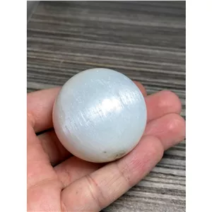 گوی سنگ طبیعی سلنایت پر انرژی کد 7837