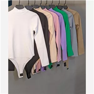 ست بادی و کلاه بافت طرح zara - فری سایز 36-44