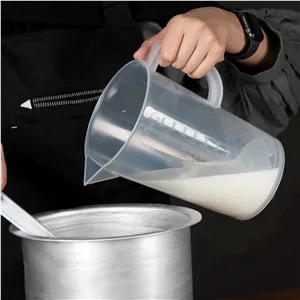 پارچ پلاستیکی مدرج (پس کرایه)