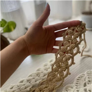 هدبند کرمی