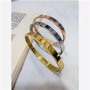 بنگل کارتیر (کارتیه) النگویی لاو