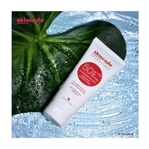  لوسیون ضد آفتاب اسکین کد Spf50. (فاقد چربی)