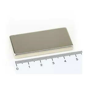 آهنربای نئودیمیومN42 سایز 50X25X5 میلی متر