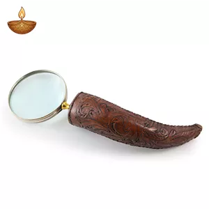 ذره بین برنجی با دسته چرم طبیعی کد 7363