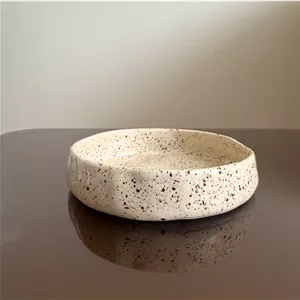 ظرف سرامیکی دستساز مدل دفرمه
