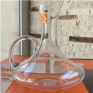 پارچ بلوری دفرمه از برند deli glass