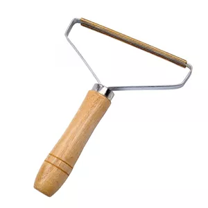پرزگیر لباس دسته چوبی