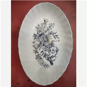 مرغ خوری چینی گلدکیش بیضی کوچک
