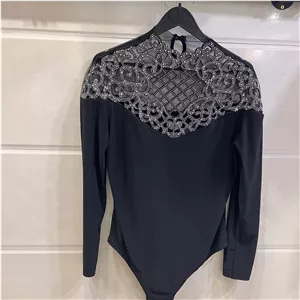 بادی آوازه ای زنانه کشی و راحت مشکی نگین کاری