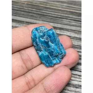 سنگ راف آپاتیت طبیعی کد 8011