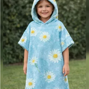 حوله تنپوش کودک و نوجوان طرح 3 پانچو سایز 90