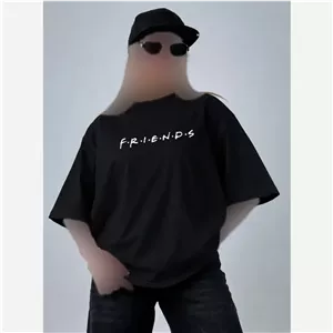 تیشرت لش باکسی طرح friends جنس سوپر پنبه قواره دار