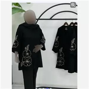 مانتو گلرخ مخمل شنل مشکی فری سایز گلدوزی شده
