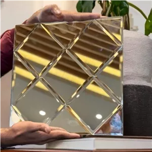 تایل آینه بین کابینتی 30 در 30 کد m-3004 پشت چسبدار (پس کرایه )