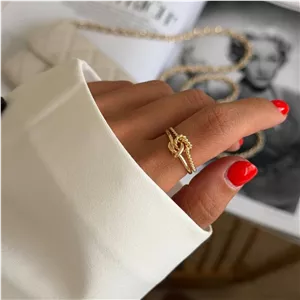 انگشتر مینیمال زنانه طرح گره رنگ طلایی و نقره ای