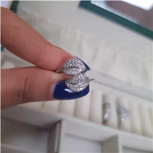 انگشتر جواهری طرح برگ فری سایز