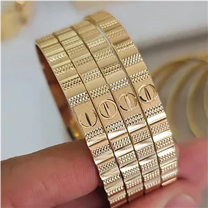 النگو لاو کارتیه تراش دار طلا روس اصل با گارانتی برابر با طلای رنگ ثابت کد 700