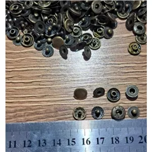 دکمه چهارپارچه نمره 3 رنگ برنز بسته 100 تایی
