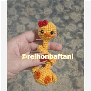 عروسک بافتنی جوجه گردن دراز فانتزی(با کاموا ترک)