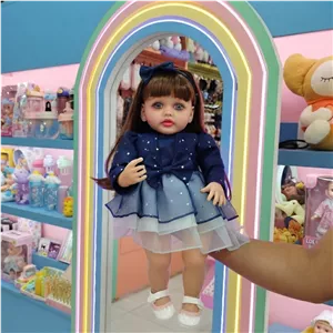 عروسک سلیکونی هوشمند