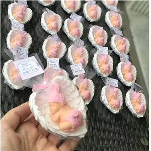 گیفت نوزاد گیفت خرگوشی نوزادی سیسمونی لیبل دار تور دار بال فرشته گیفت پاقدم شیک و خاص هدیه عالی و زیبا