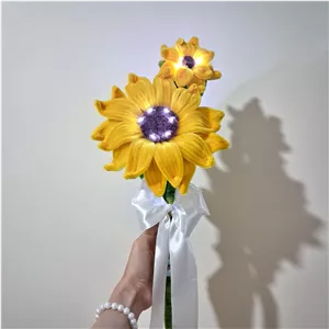 شاخه ی آفتابگردان