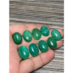 نگین سنگ جید سبز بسیار زیبا 