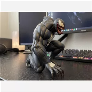 فیگور ونوم Venom با جزییات فوقالعاده بالا 