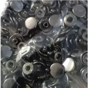 دکمه چهارپارچه میانه رنگ دودی بسته 100تایی