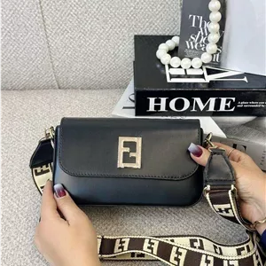 کیف کلاچ زنانه طرح فندی (Fendi)