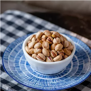 پسته فندقی