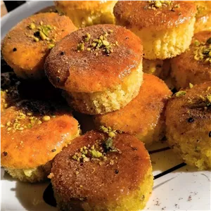 کیک شربتی یا باقلوا