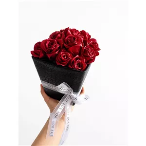 باکس گل رز ربانی قرمز
