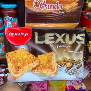 بیسکویت ساندویچی Lexus لکسوز با کرم کره بادامزمینی Peanut Butter 225 گرم 