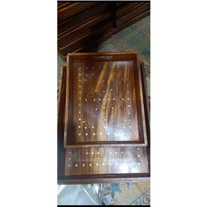 سینی چوبی ، چوب گردو کار محکم وارداتی در سه سایز . پس کرایه. 
