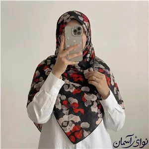 روسری نخی برند نوای آسمان طرح دیبا